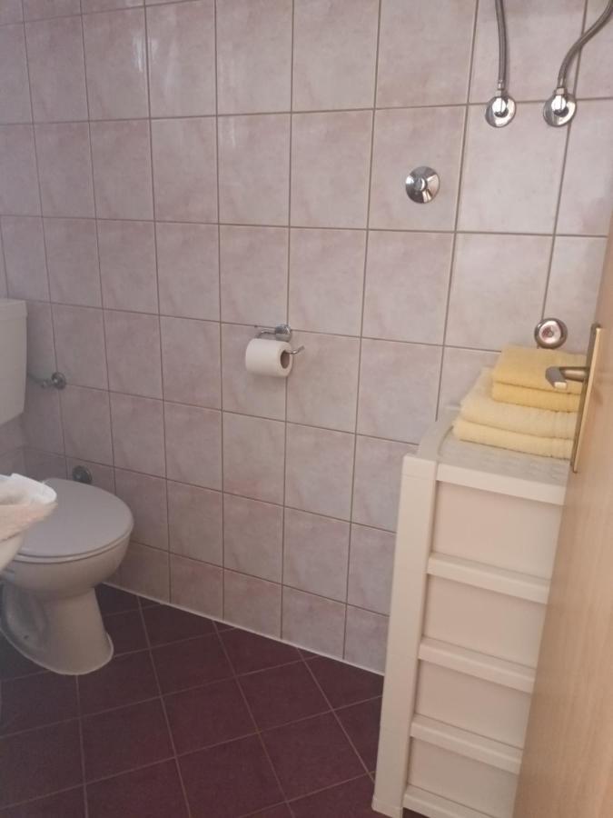 Volat Apartments Betina  Bagian luar foto