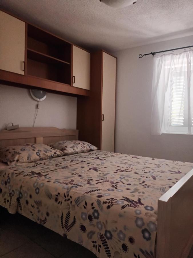 Volat Apartments Betina  Bagian luar foto