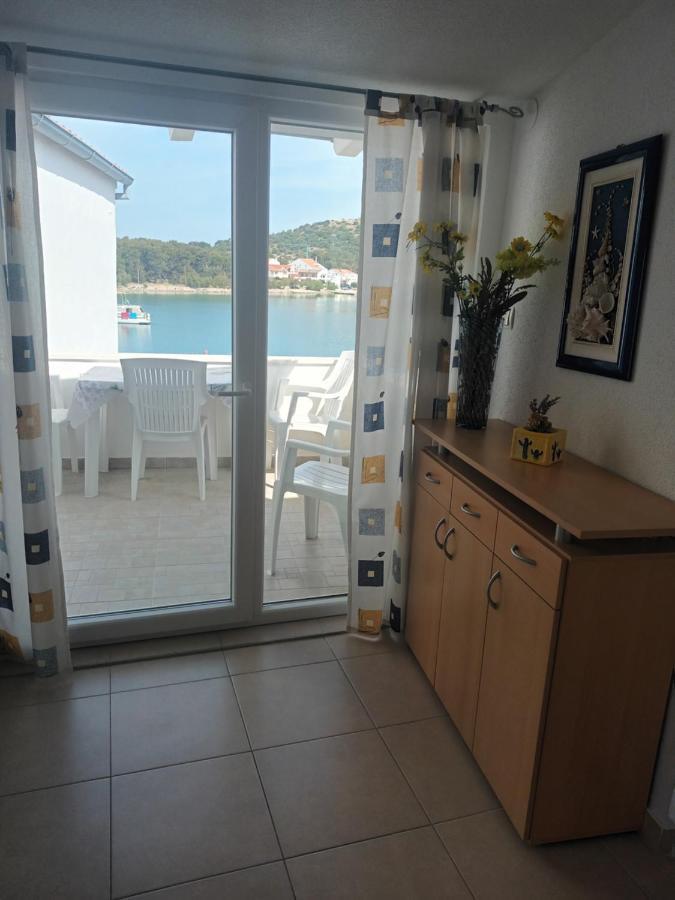 Volat Apartments Betina  Bagian luar foto