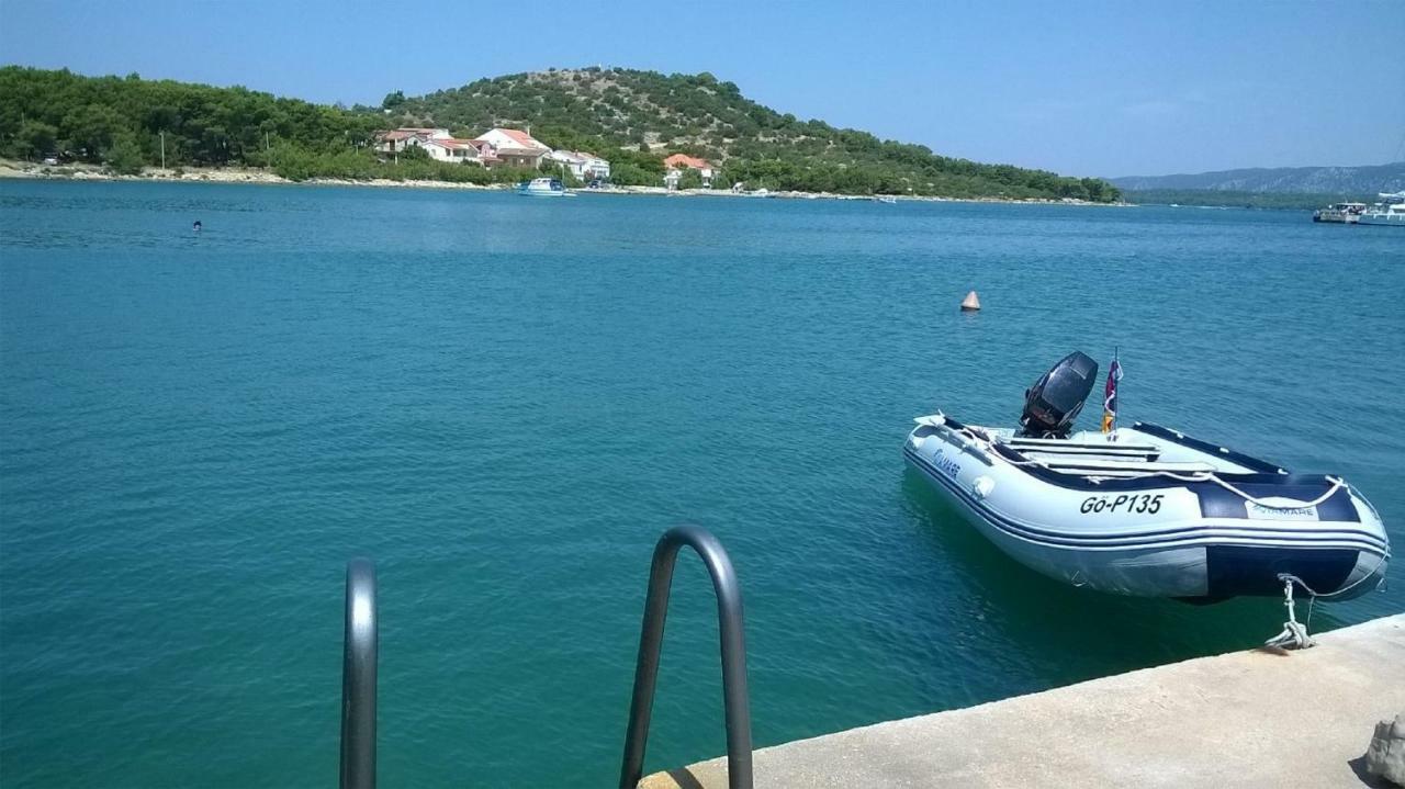 Volat Apartments Betina  Bagian luar foto